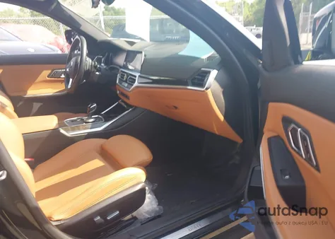 2022 BMW 330I xDrive z USA, uszkodzony, nr VIN 3MW5R7J01N8C49856